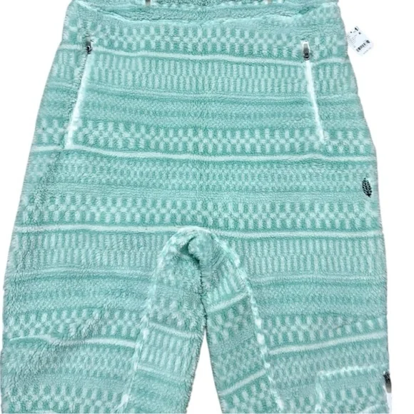 Free People Movement Hit the Slopes Salopette Size M NWT  Mint Geo Snow Bib - Picture 10 of 17